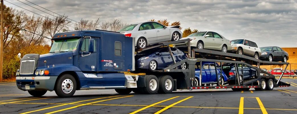 Car carrier truck transporting vehicles